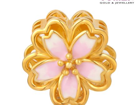 TOMEI Pinkish White Flower Charm, Yellow Gold 916 Online now