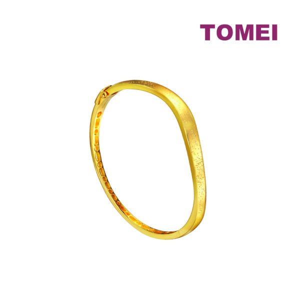 TOMEI Matte-Finishing Wavy Bangle, Yellow Gold 916 For Sale